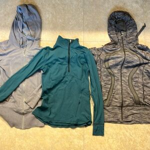Lot of 3 Lululemon sweatshirts

Gray size 6
Green size 10
Heather size 12